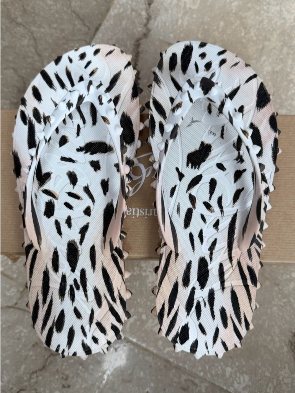 Christian Louboutin White & Black Animal Print Studded Donna Loubi Flip Flops 38 - Picture 9 of 16